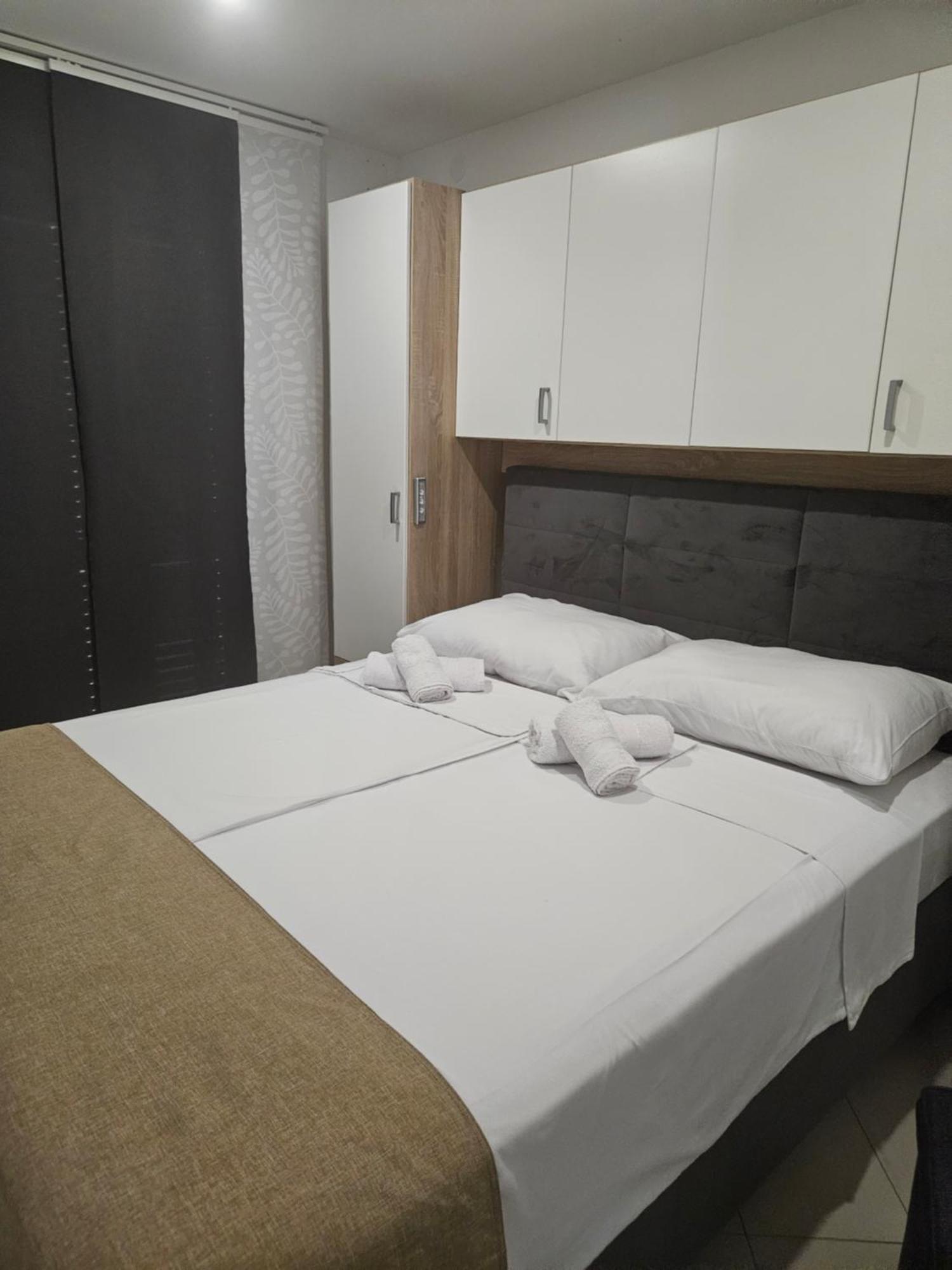 Apartman Stella Rovanjska Eksteriør billede